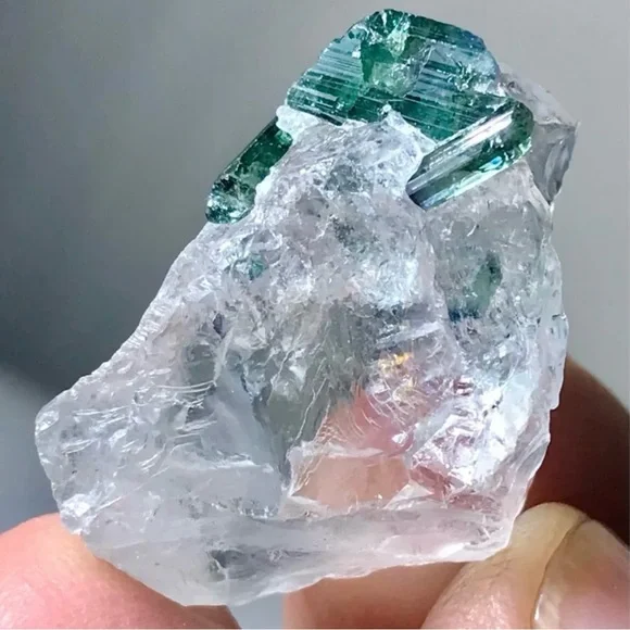 25 Carats Indicolite Tourmaline Crystal Specimen from Afghanistan - Picture 7 of 7